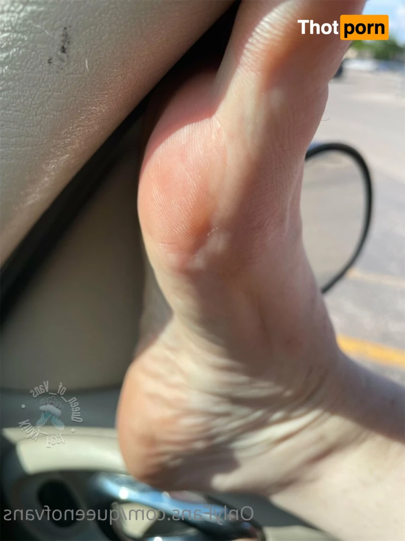 Queen_of_Vans 7296137