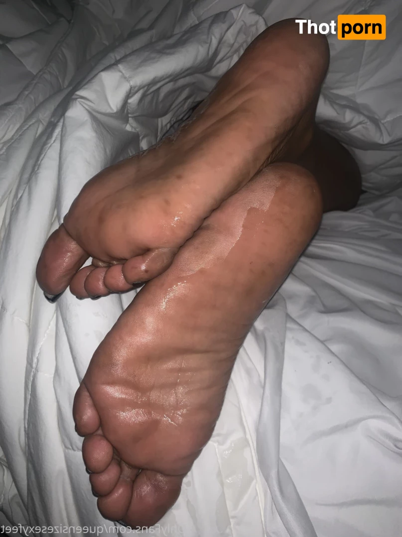 QueenSizeSexyFeet 7144115
