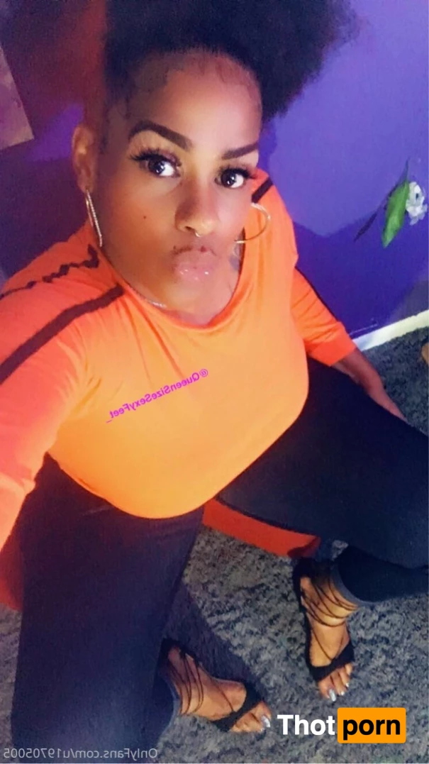 QueenSizeSexyFeet 7144281