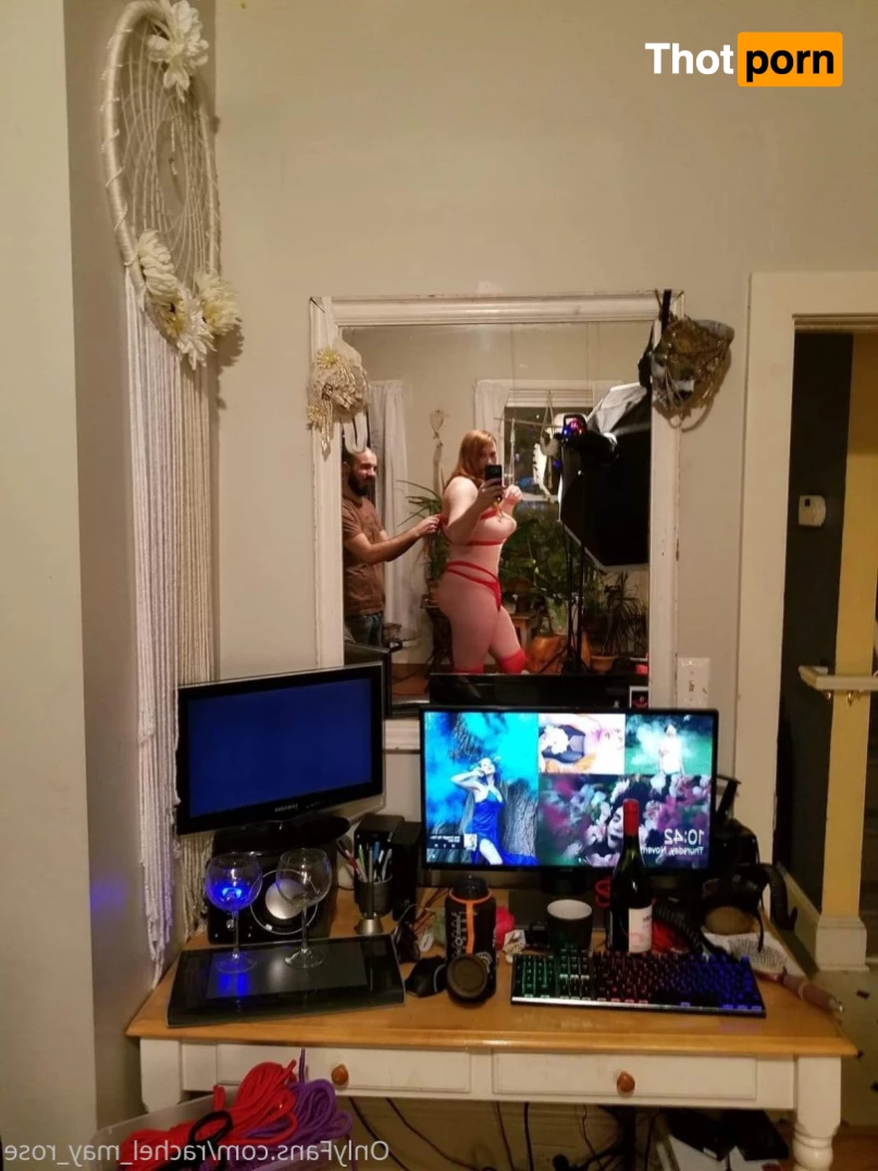 The redheaded vampire 10270306