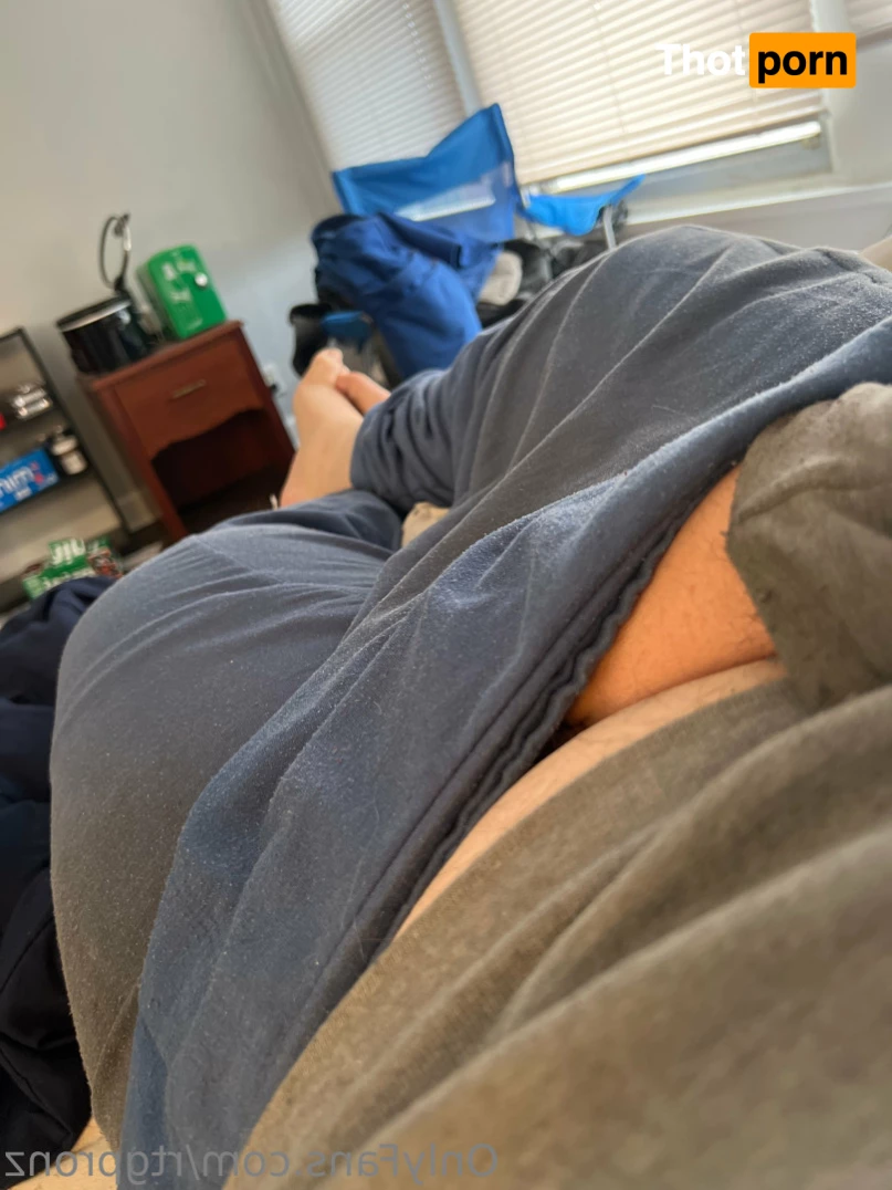 The Horny Gomer 10539368