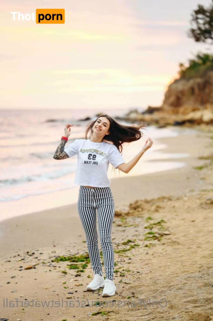 ✨Amelia✨ 6939903