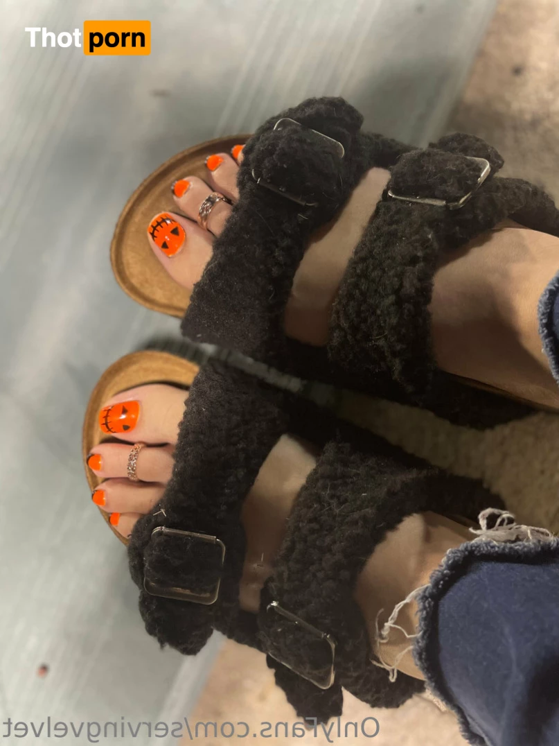 Mistress Velvet 💙💛🇺🇦 6933911