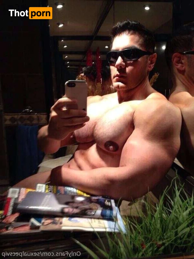 VIP THE BEST NIPPLES AND PECS WORLD 6634128