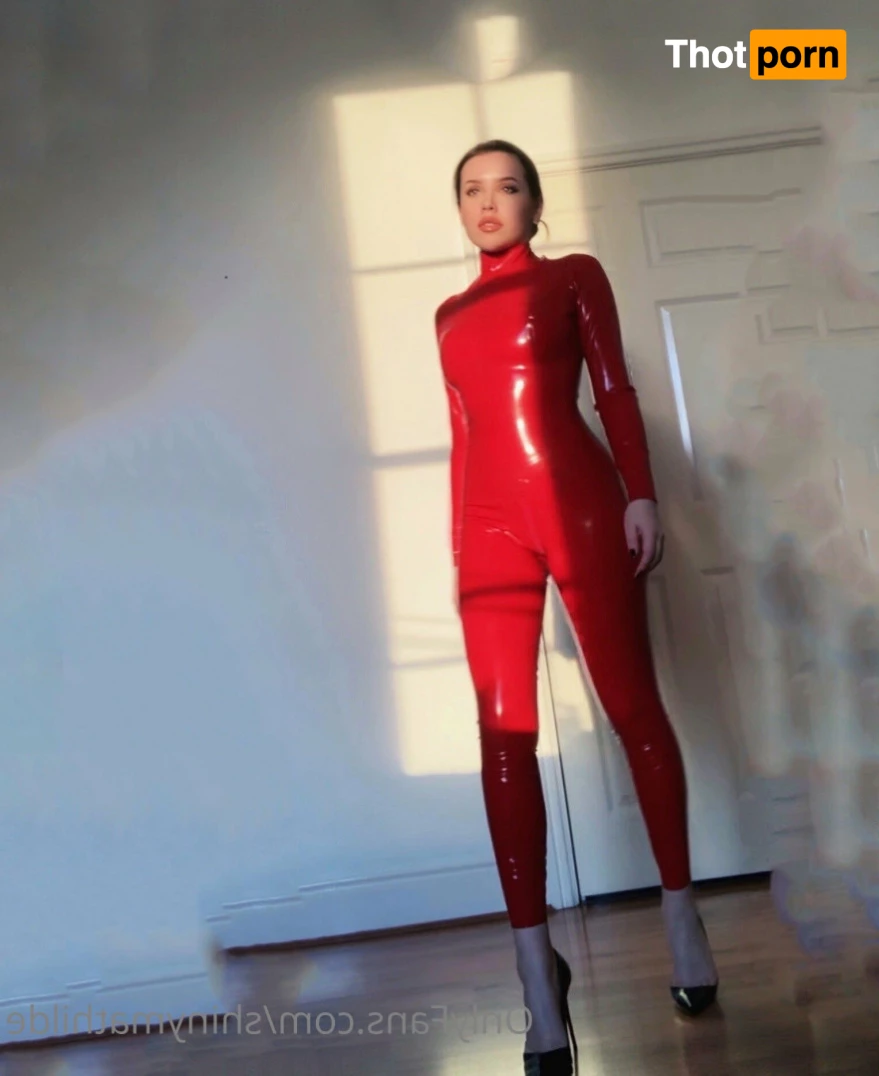 Madame Mathilde 6630852