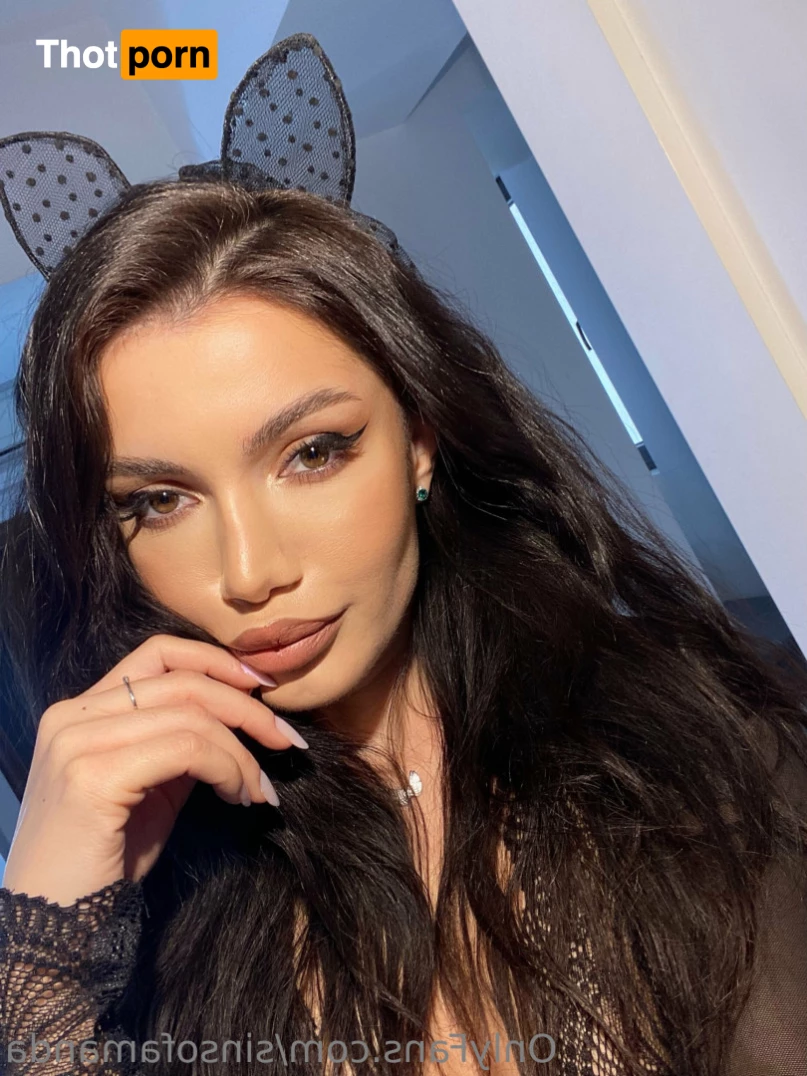 Amanda Sins 😈 10438695