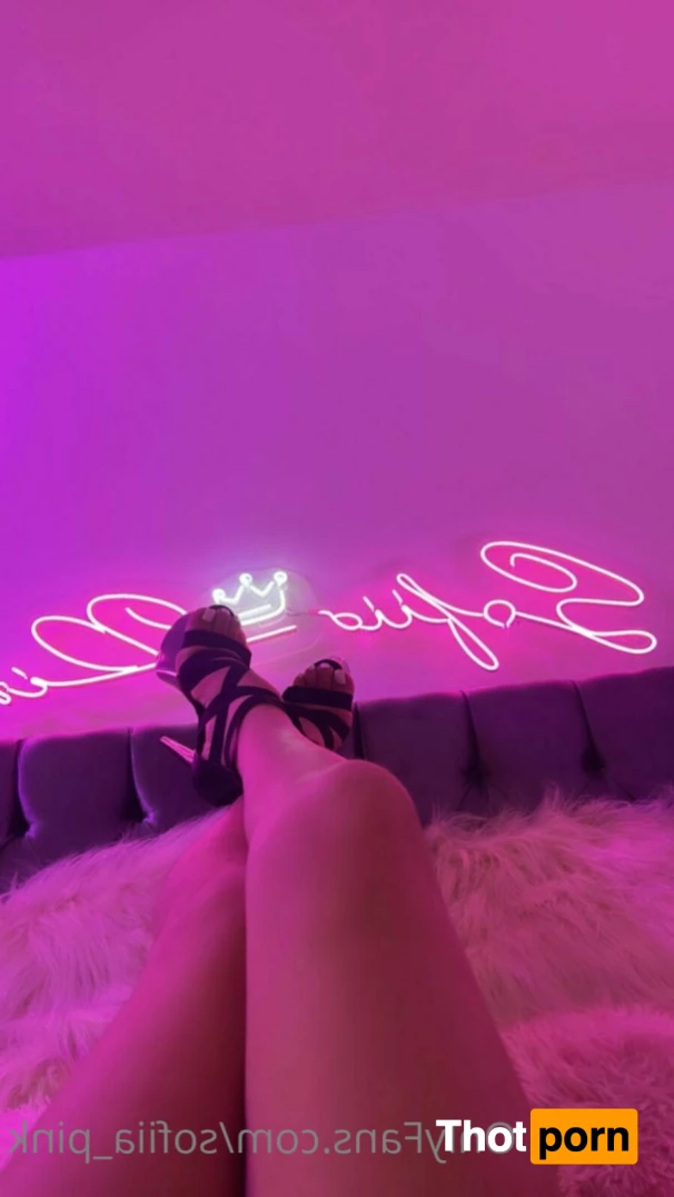 sofia wilches 6927680