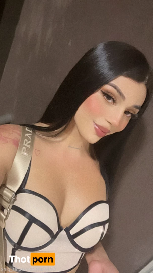 sofia wilches 6927737