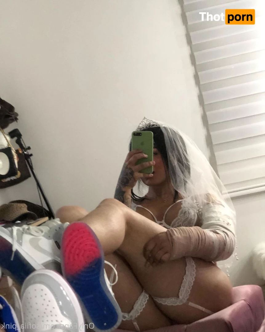 sofia wilches 6927771