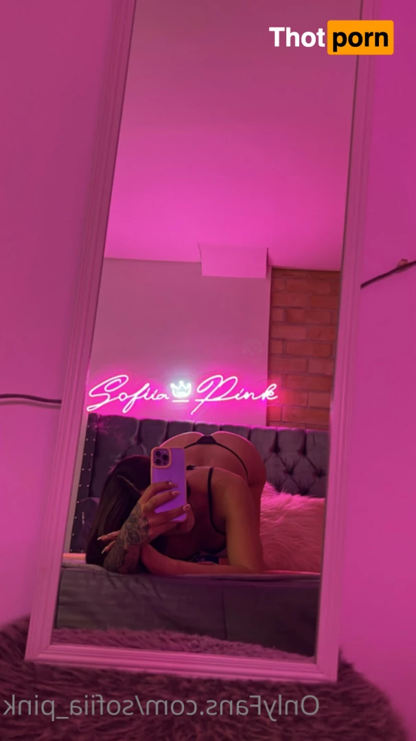 sofia wilches 6927840