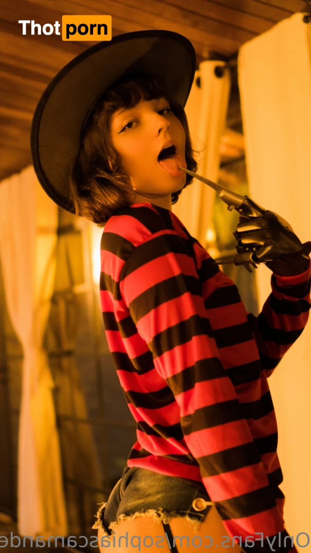 sophiascamander 10498406