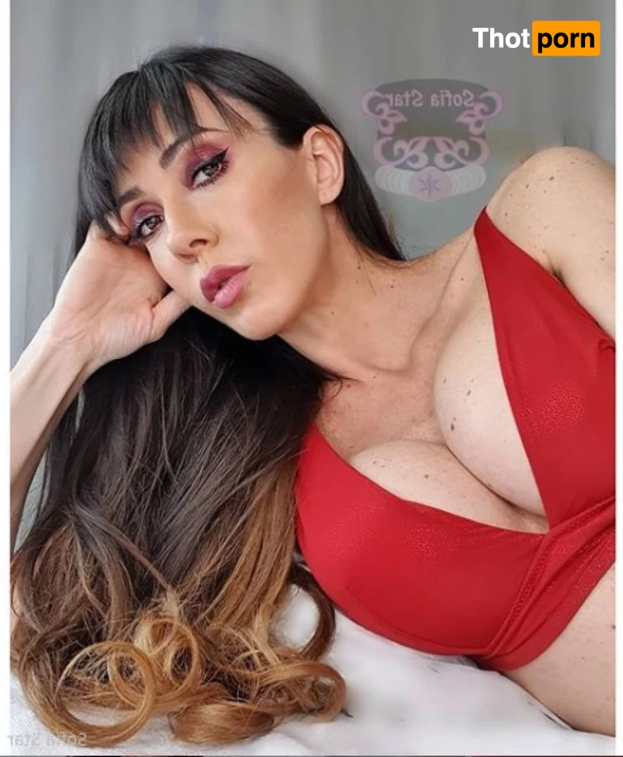 ⭐Sofia Star⭐ 7077007