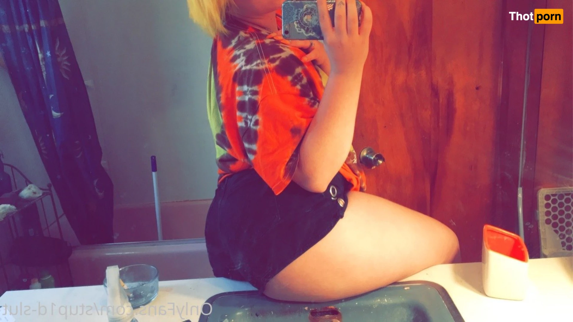 Carolin White 7171259