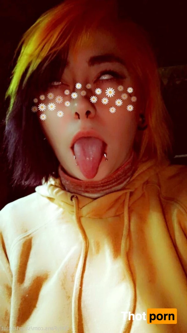 Carolin White 7171475