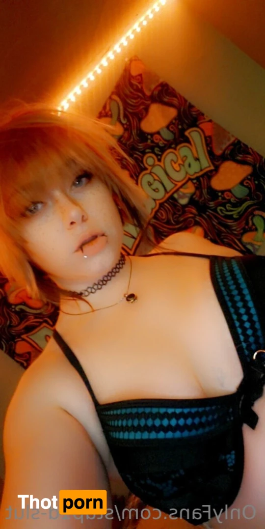 Carolin White 7171568