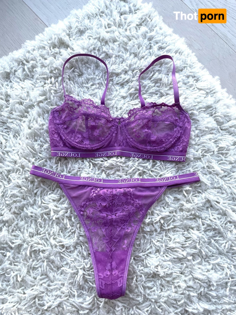 Styled by Niki 9480770