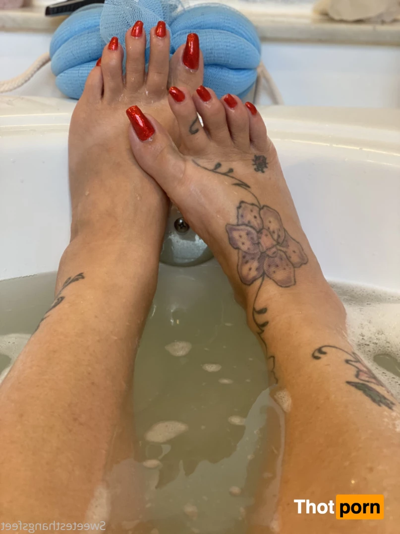 Goddess Rhonda 7063820