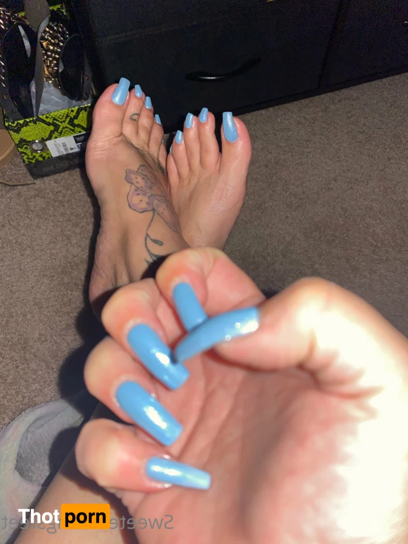 Goddess Rhonda 7063844