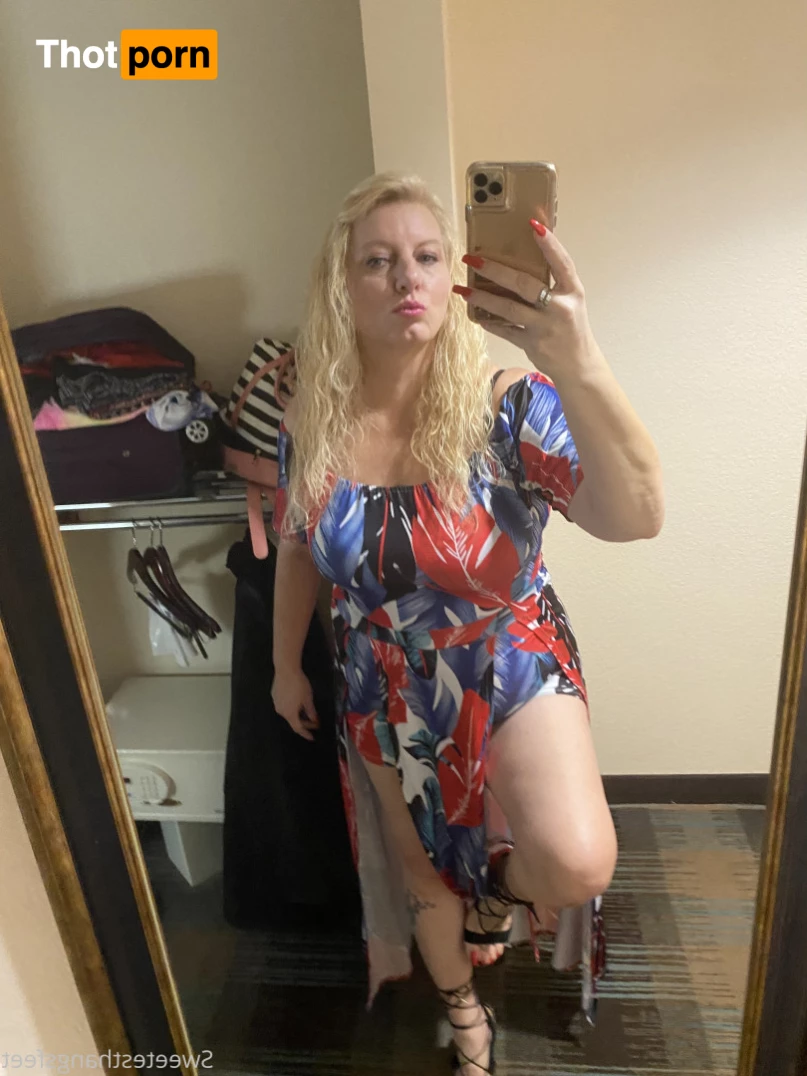 Goddess Rhonda 7064074