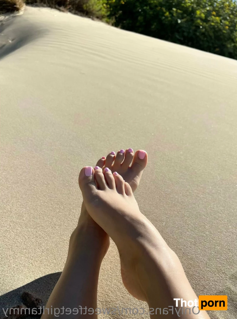 Sweet Discreet Feet 10423220