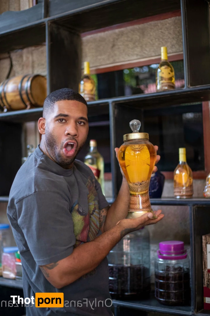 The Real Tarzann 10483093