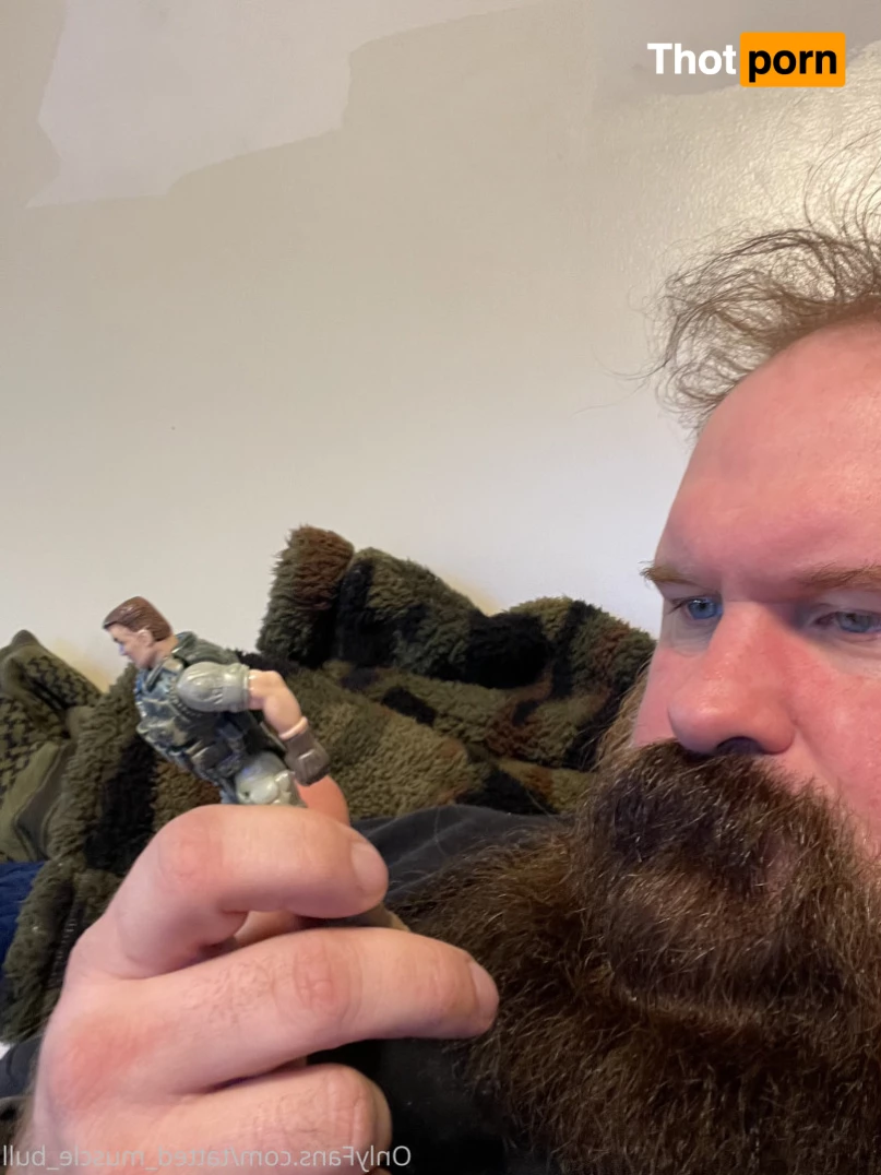 TattedMuscleBull 6632416