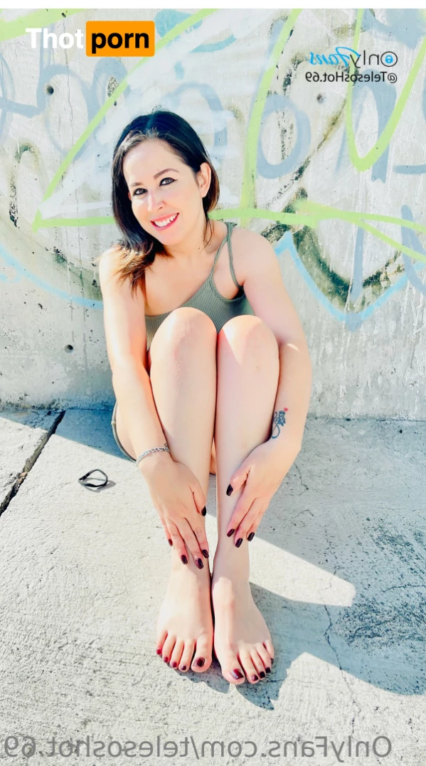 TELESA HOTWIFE 6590407