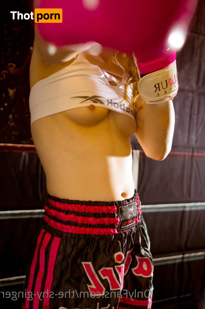 The Shy Ginger 👩🏻‍🦰 7120583