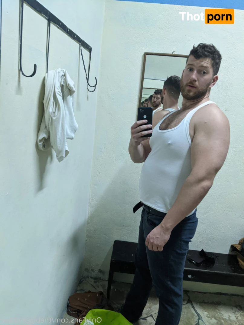 The Biggest Bear 6589650