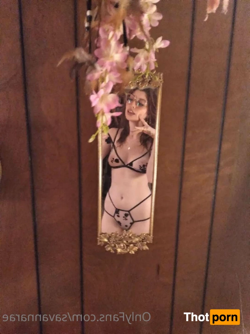 SaVanna White 6777960