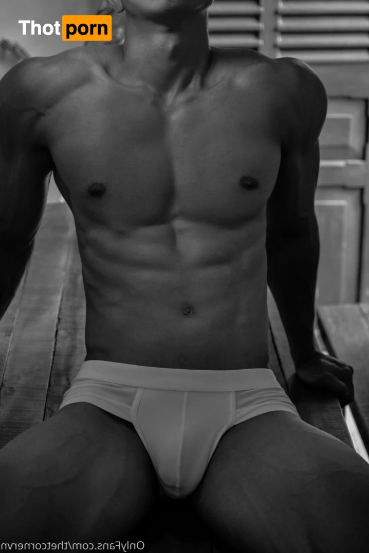 The T Corner 6911389