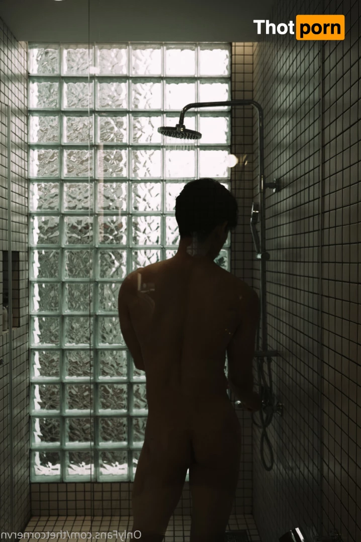 The T Corner 6911453