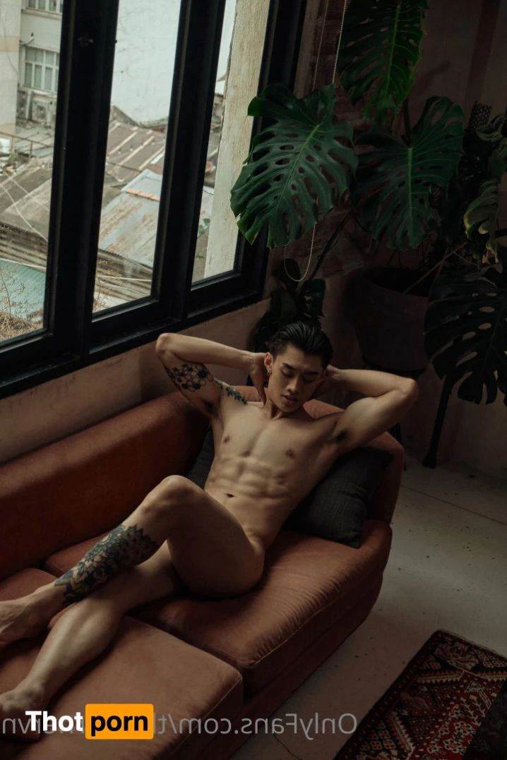 The T Corner 6911491