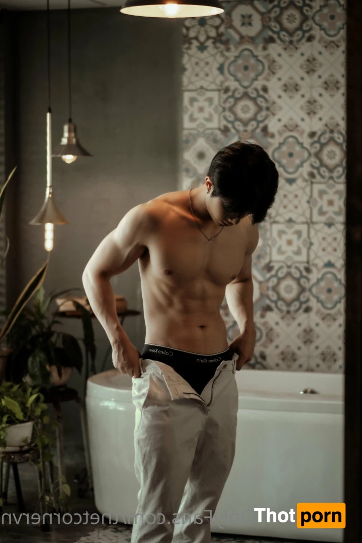 The T Corner 6911648