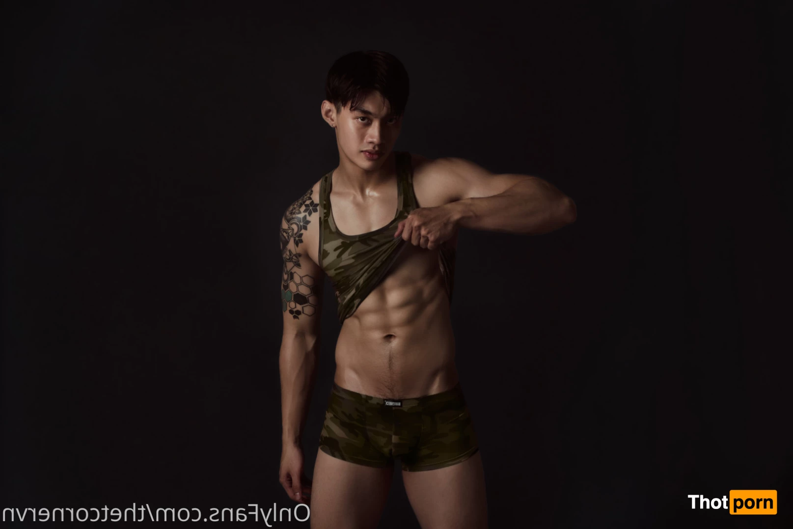 The T Corner 6911799