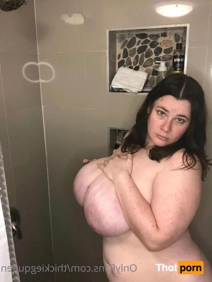 Big Titty Queen✨ 7110530