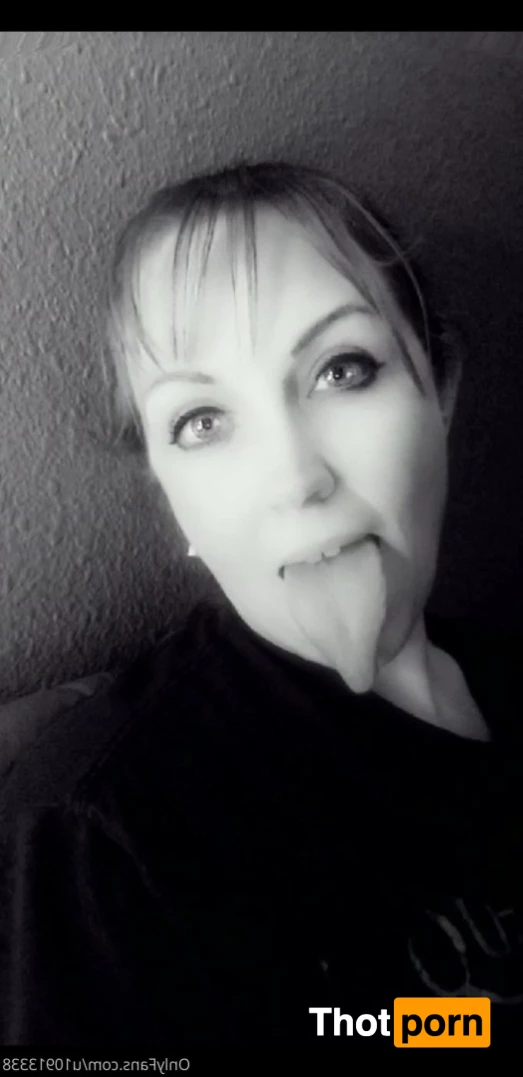 The Tongue Goddess 6771706