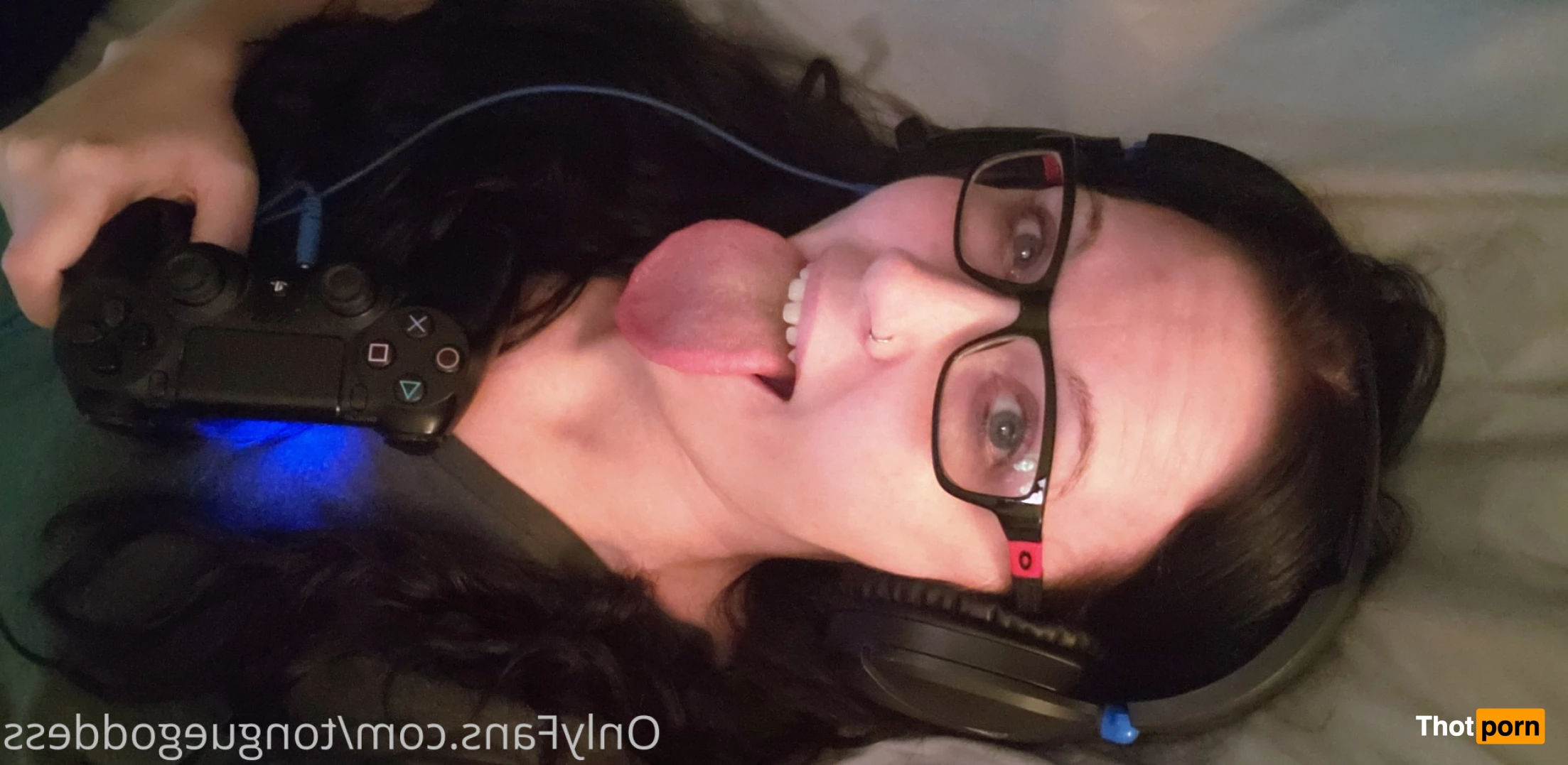 The Tongue Goddess 6771849