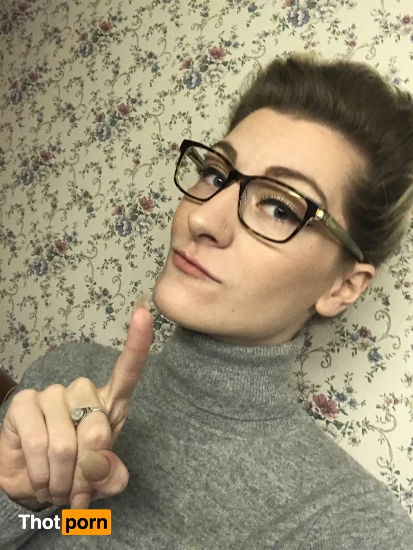 Miss Adah Vonn 6567195