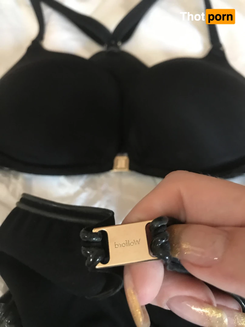 Miss Adah Vonn 6567589