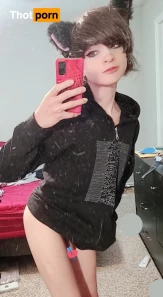 10589427