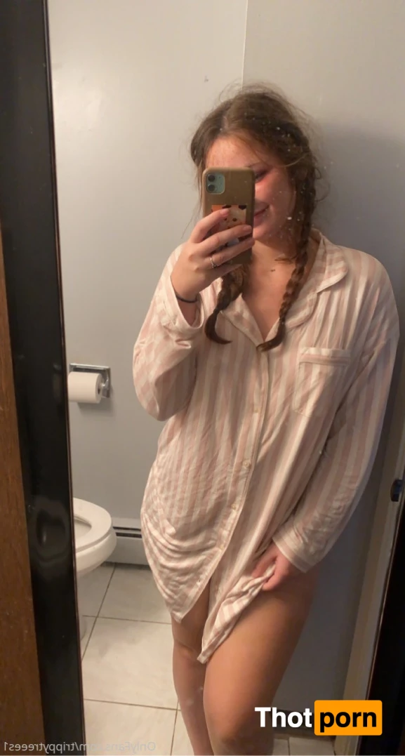 Violet Quinn 6990558