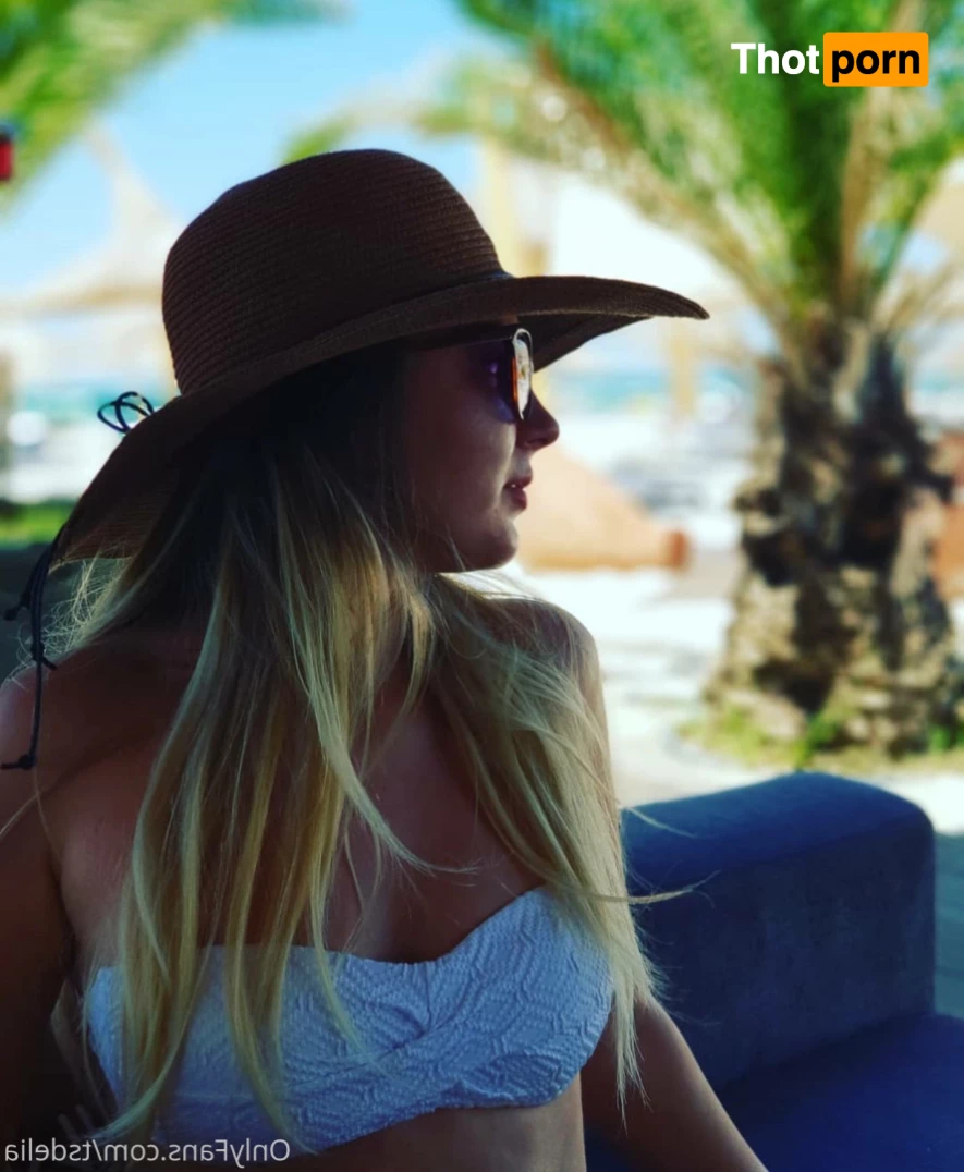 Free DeliaDelions 6941792