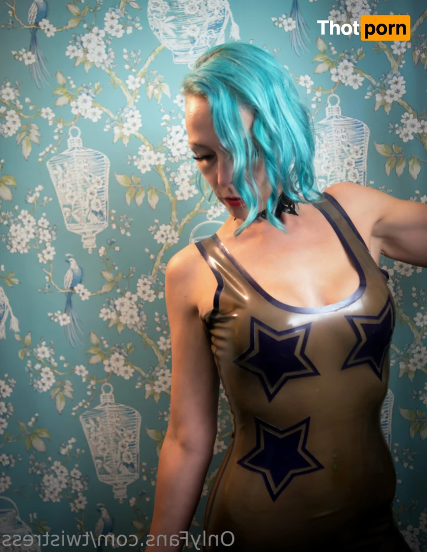 Twistress - Ultimate Brit Kinky Switch 6745482