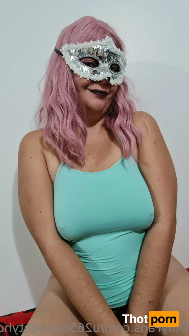 Naughty housewife🔥 7825810