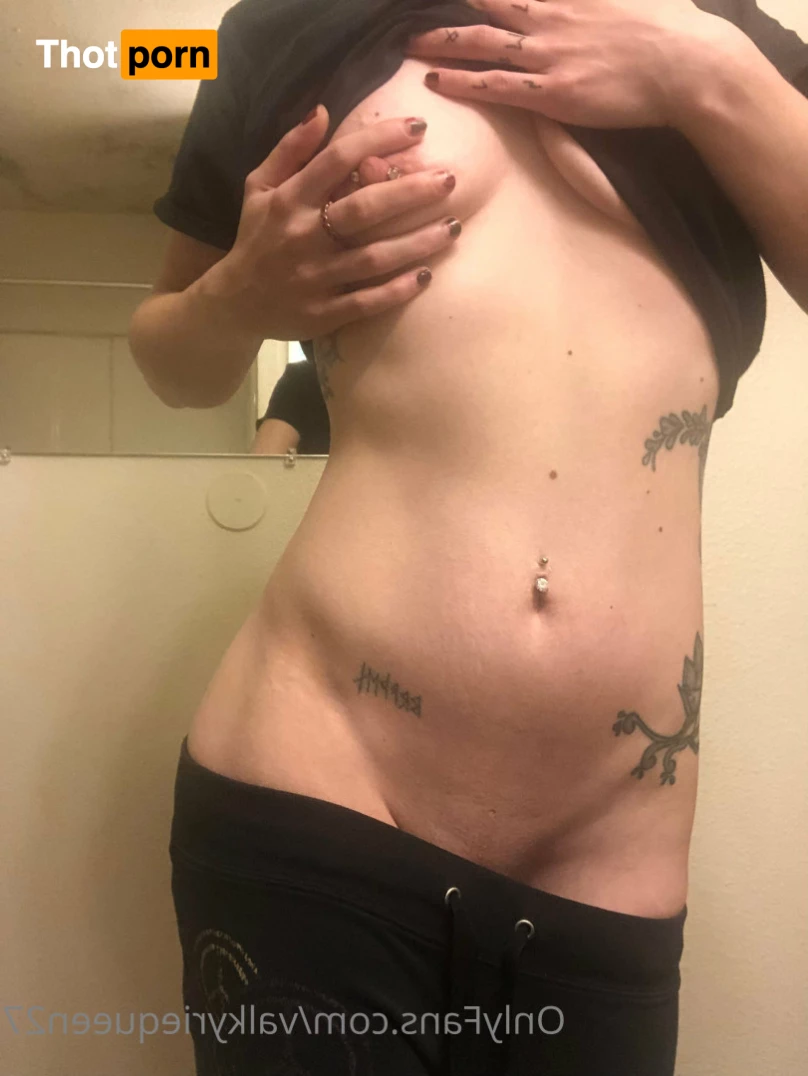 Valkyriequeen27 6973672