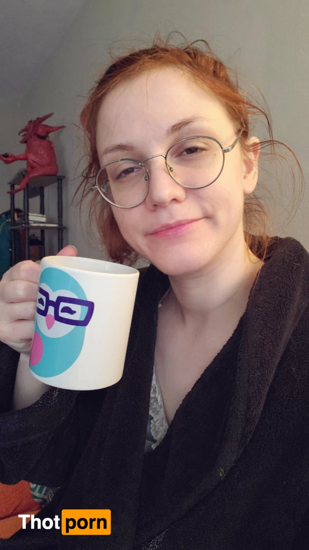 Weird Gal Yank-a-dick 10482357