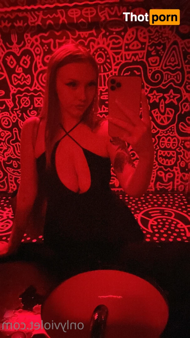 Violet Cox 💦 FREE PAGE 🥵‼️ 6751083