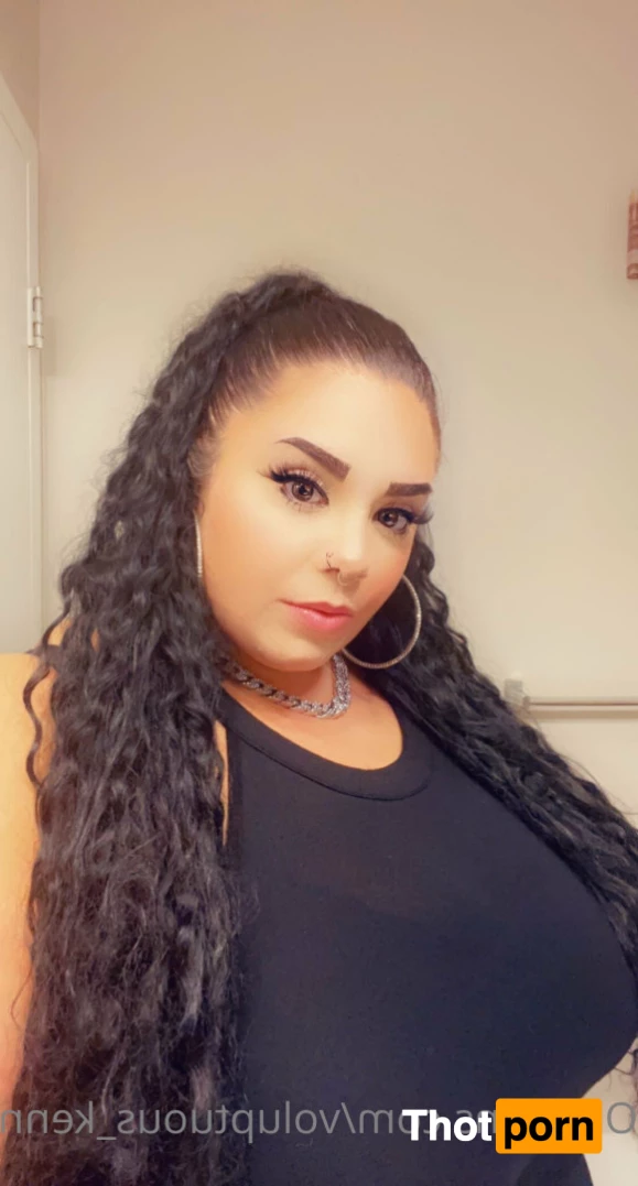 Voluptuous_Kennedy 10442596