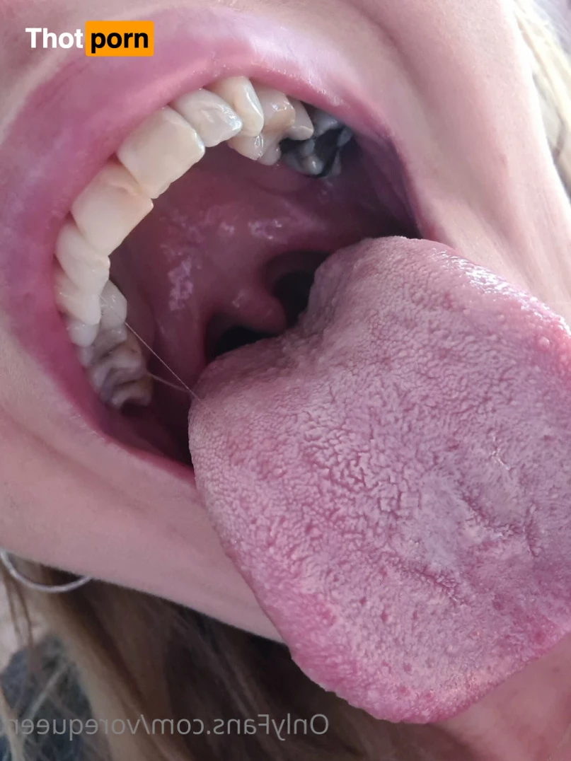 Voracious Vixen 6887705